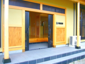 堂々たる 玄関です。