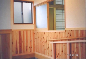 内部 玄関ホール腰板です。