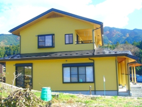 西側の外観です。